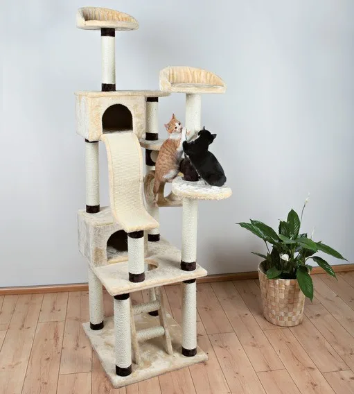 Gimnasio para gatos o rascadores tipo árbol